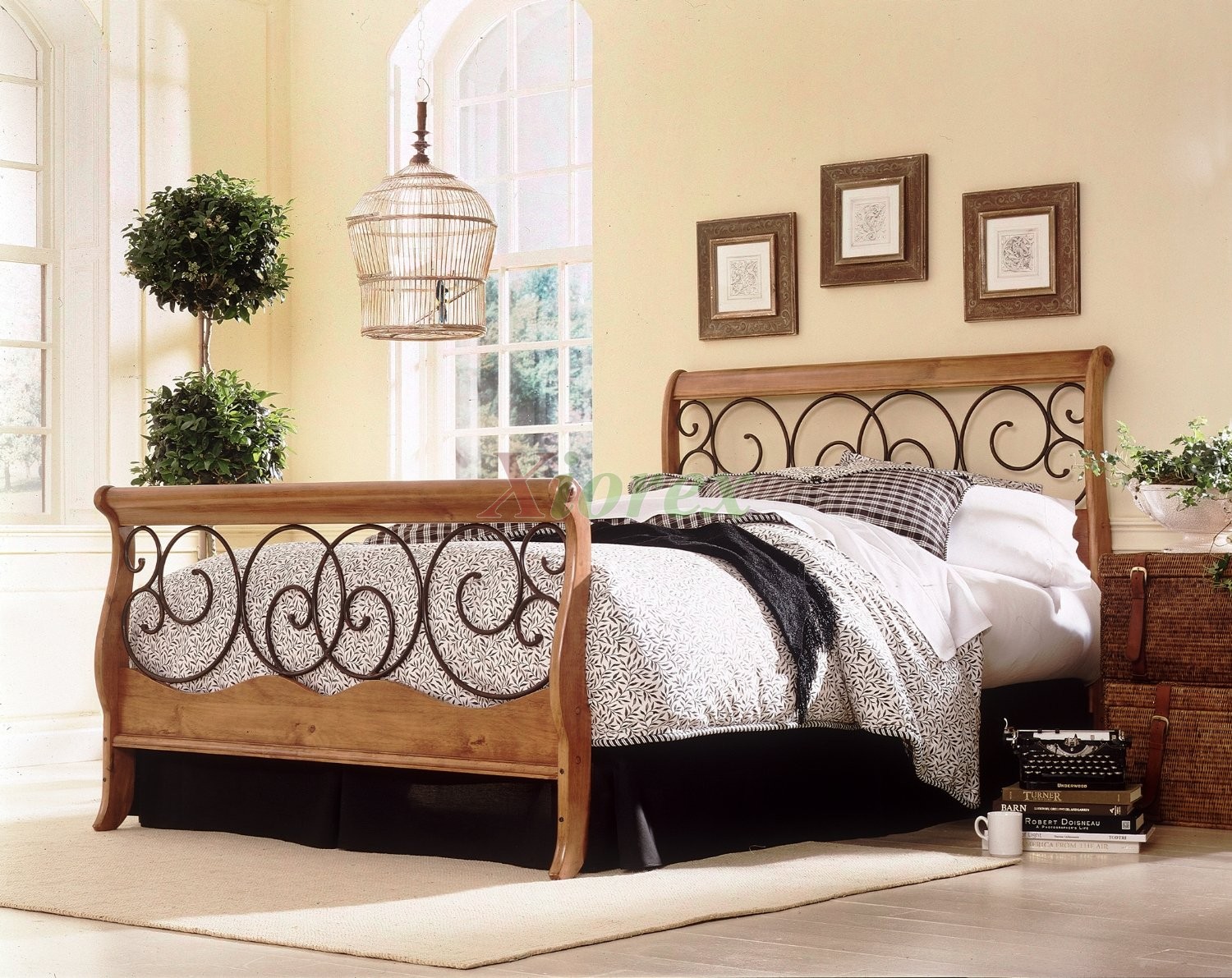 Dunhill Bed In Autumn Brown Honey Oak, Metal Sleigh Bed King Size